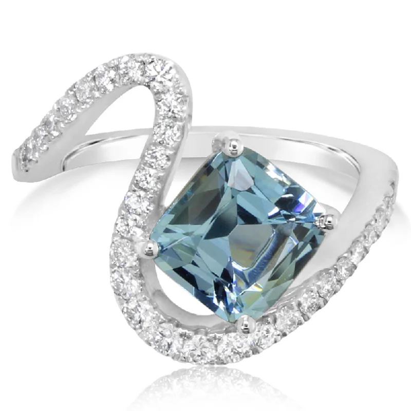 Platinum Aquamarine/Diamond Ring