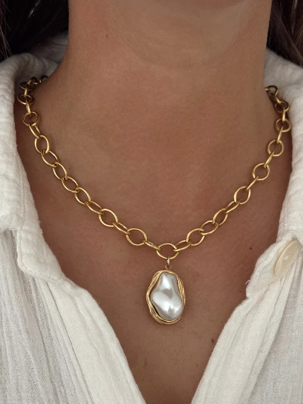 BAILEY PEARL NECKLACE