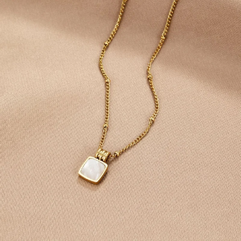 Lucia White Shell Pendant Necklace