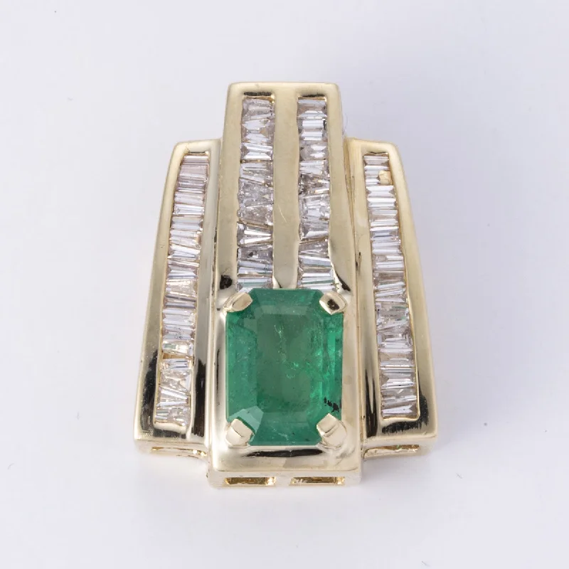 14k Yellow Gold Emerald and Diamonds Pendant | 1.20 ctw