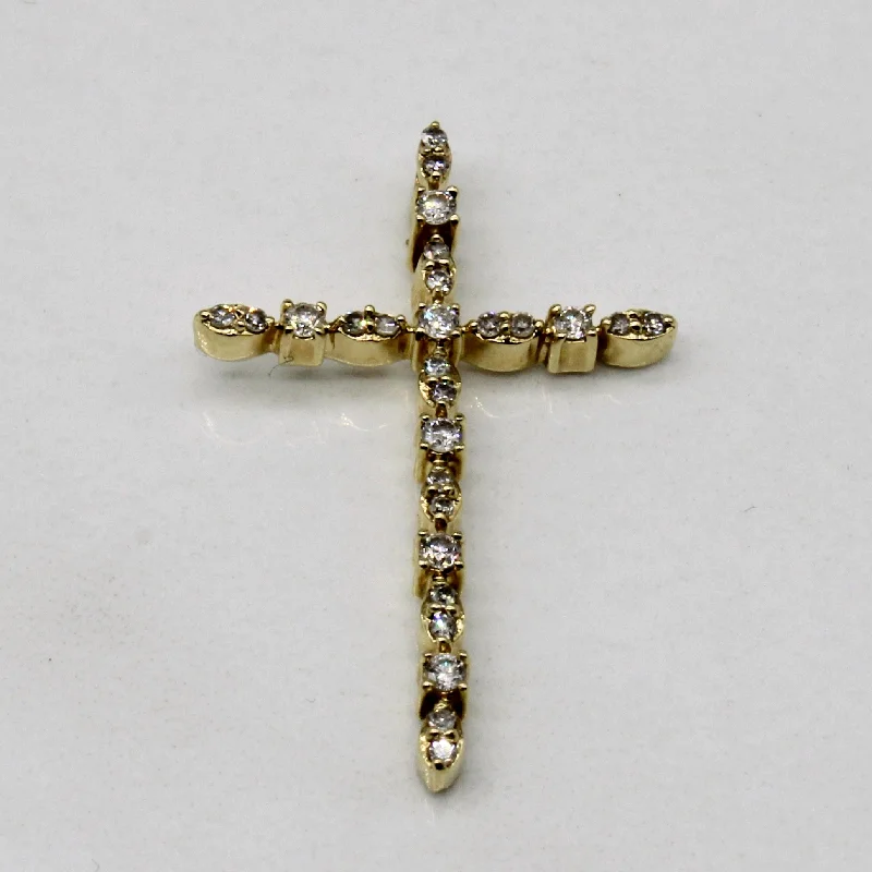 Diamond Cross Pendant | 0.13ctw |