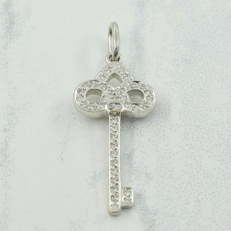 Diamond Key Pendant | 0.16ctw |