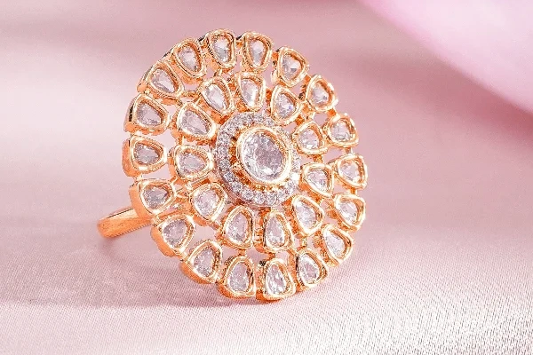 Gorgeous Gold-Toned Zircon Floral Ring: A Dazzling Delight